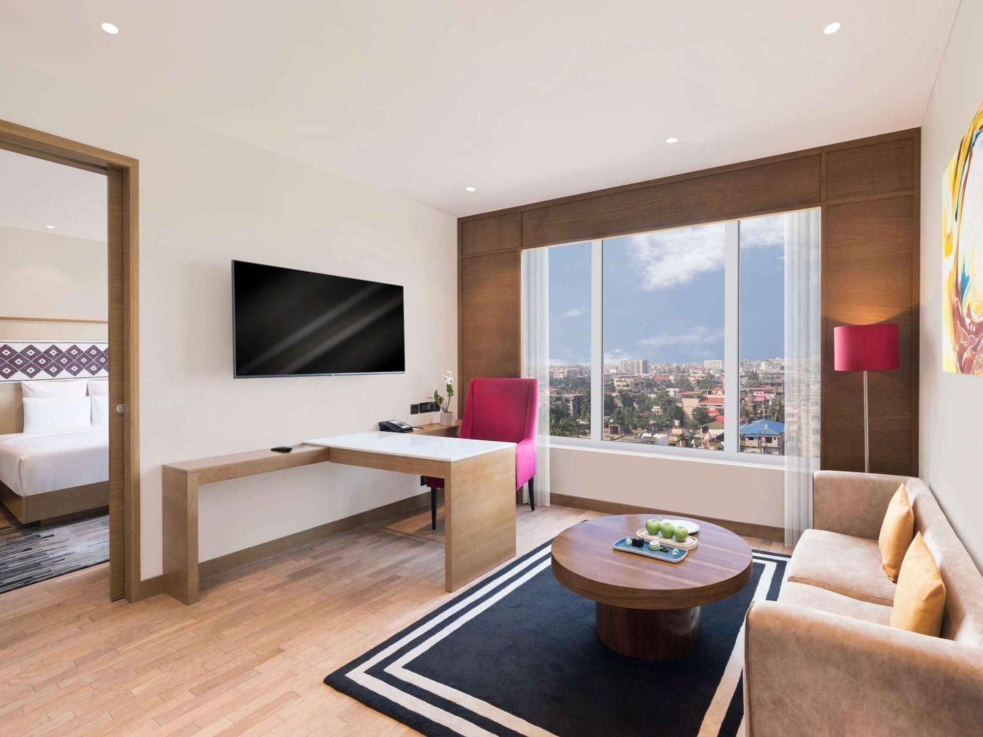 Novotel Guwahati Gs Road Ngoại thất bức ảnh