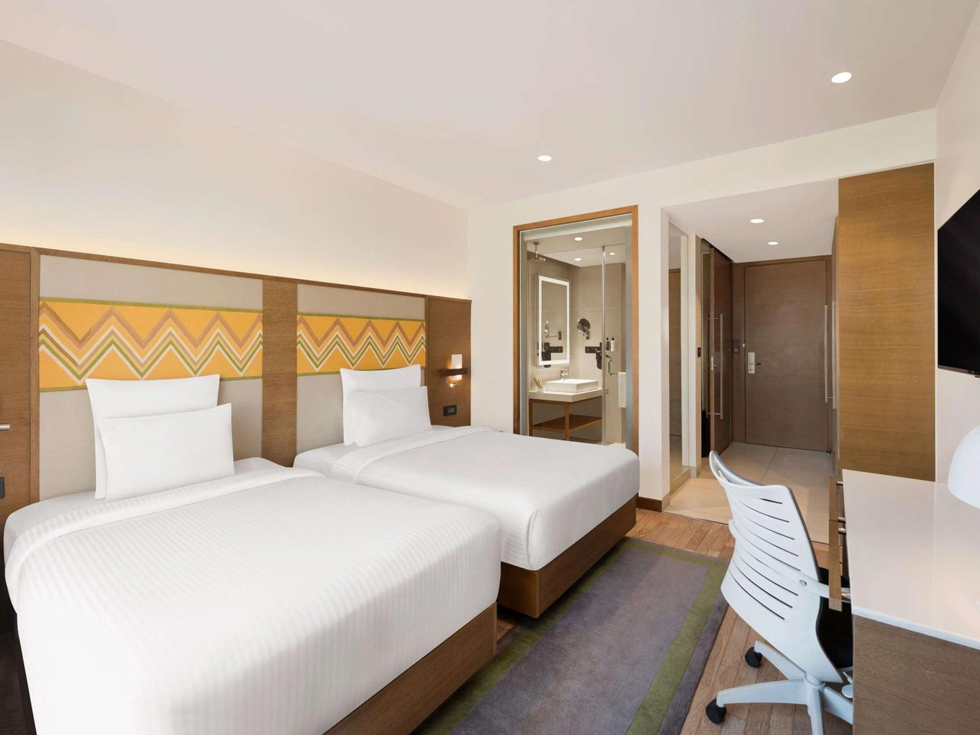 Novotel Guwahati Gs Road Ngoại thất bức ảnh