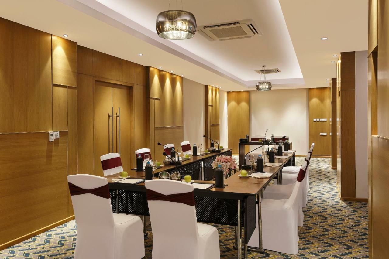 Novotel Guwahati Gs Road Ngoại thất bức ảnh
